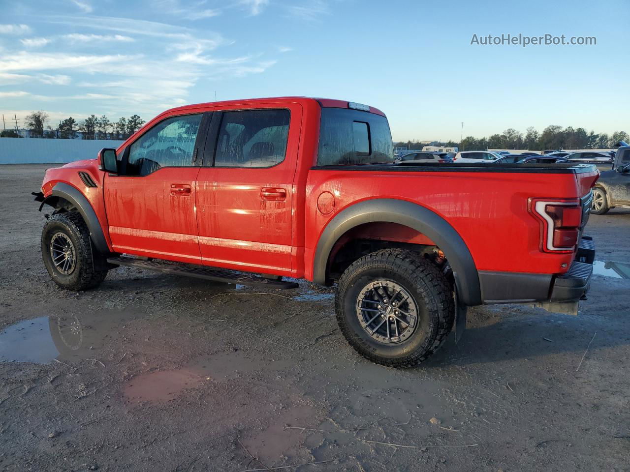 2020 Ford F150 Raptor Красный vin: 1FTFW1RG0LFB15553