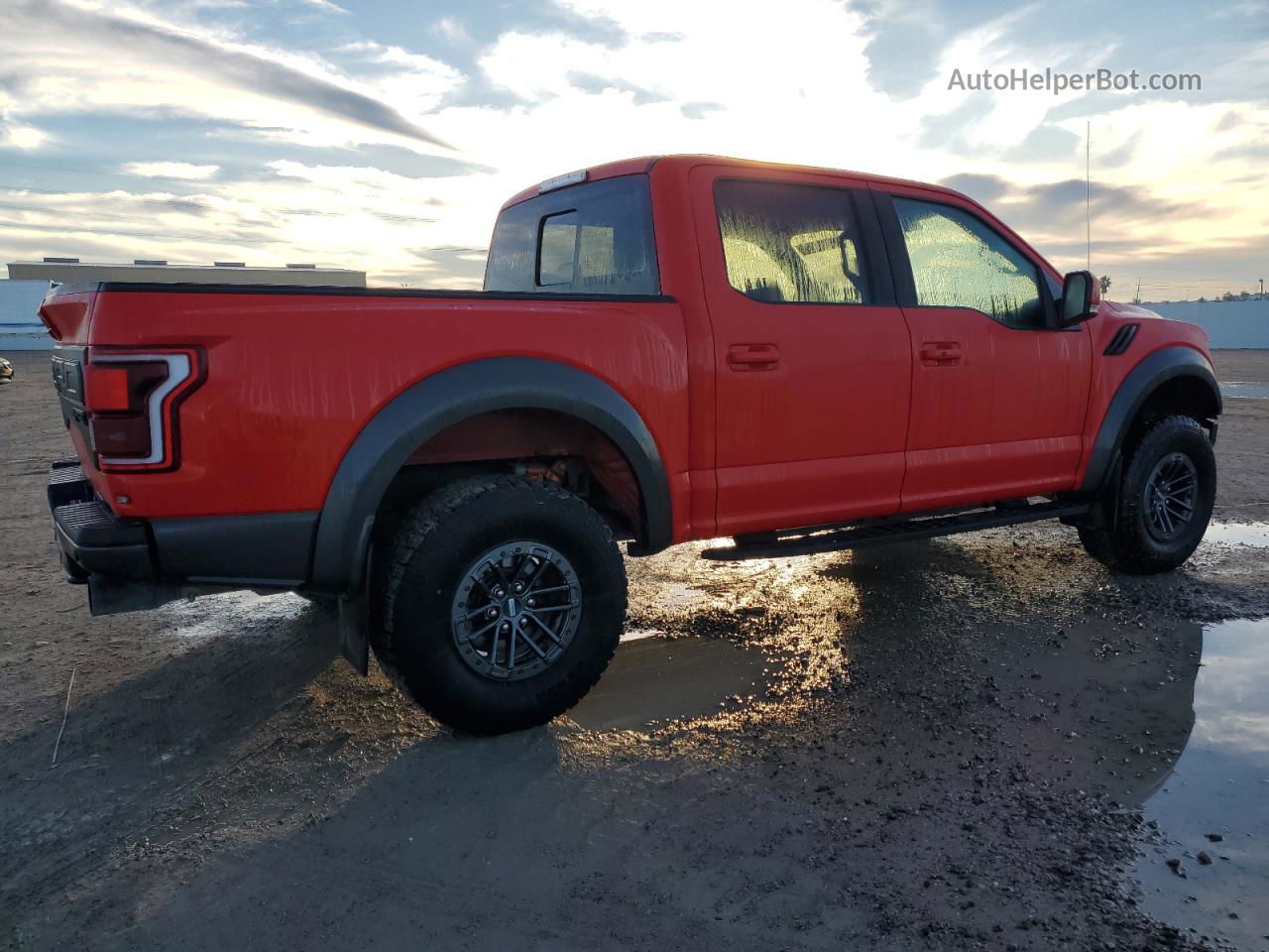 2020 Ford F150 Raptor Красный vin: 1FTFW1RG0LFB15553