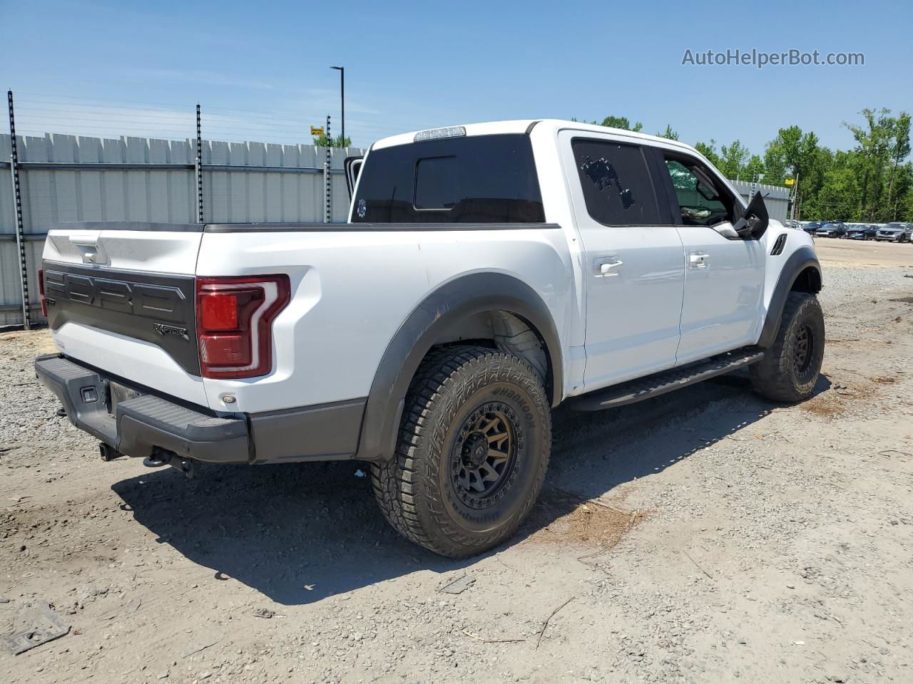 2018 Ford F150 Raptor White vin: 1FTFW1RG2JFB79171