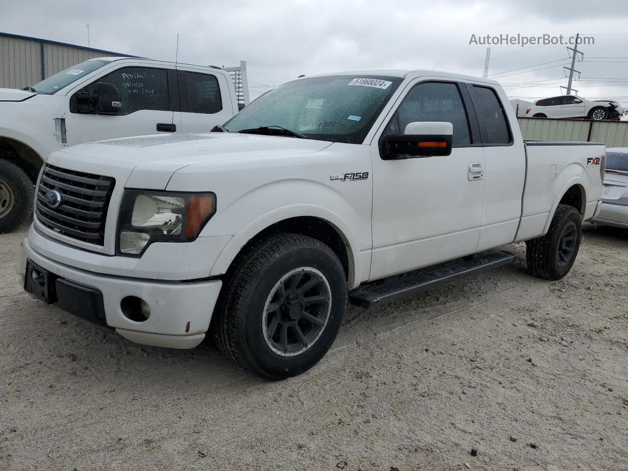 2011 Ford F150 Super Cab White vin: 1FTFX1CF1BKE08123