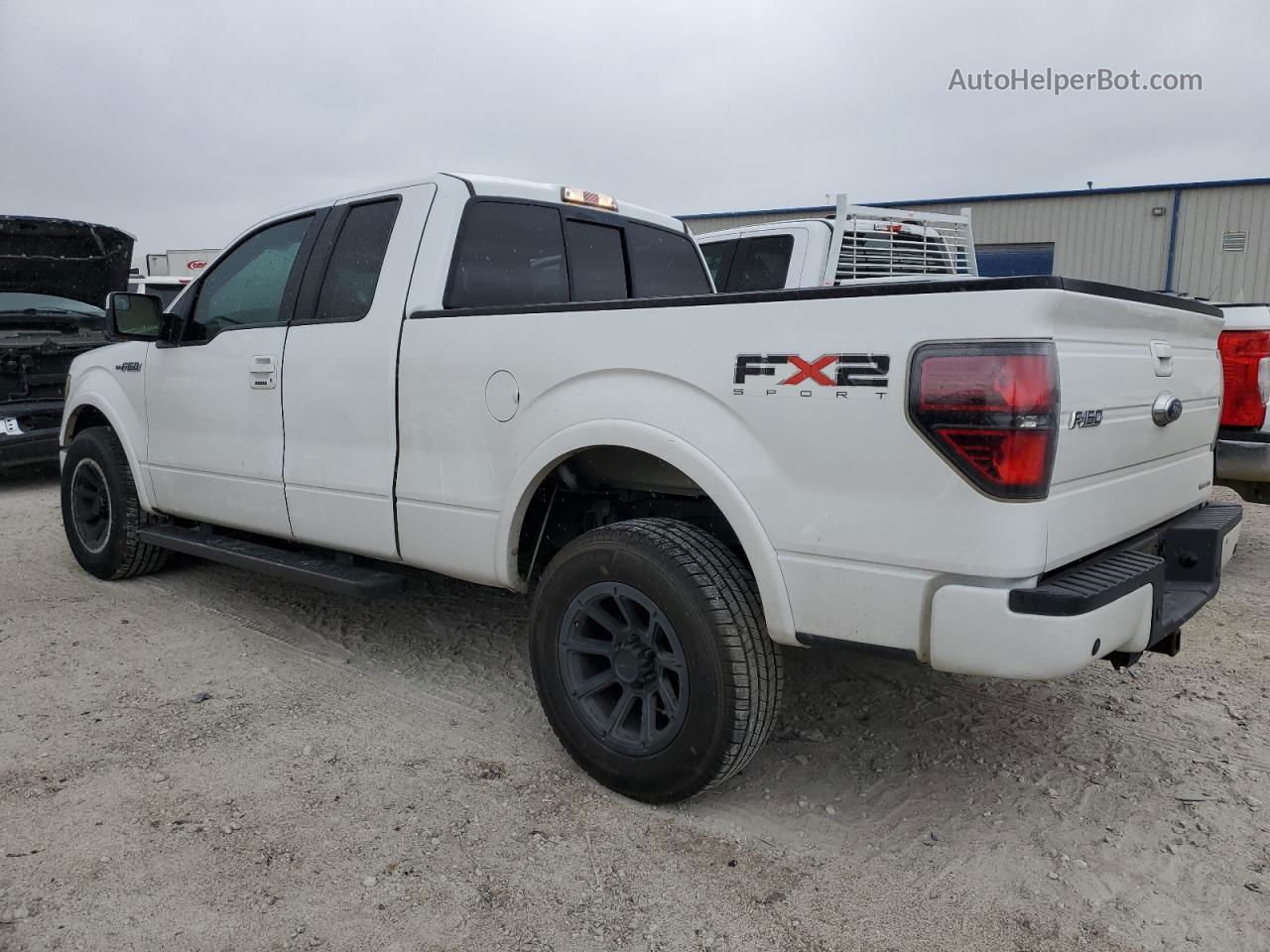 2011 Ford F150 Super Cab White vin: 1FTFX1CF1BKE08123