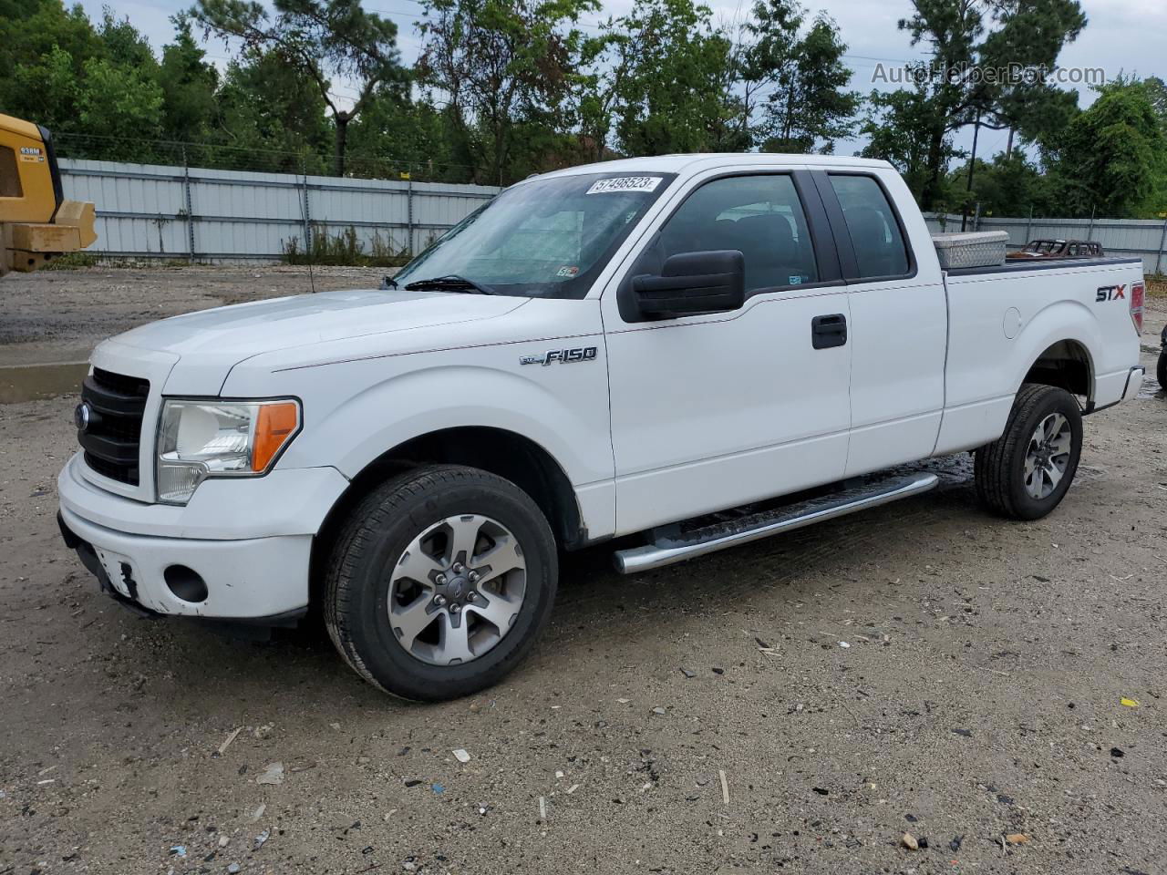 2014 Ford F150 Super Cab White vin: 1FTFX1CF3EKG18470