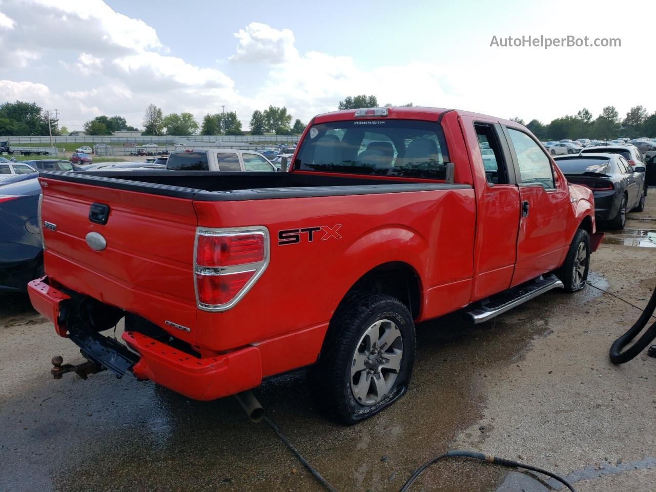 2011 Ford F150 Super Cab Red vin: 1FTFX1CF9BFC62692