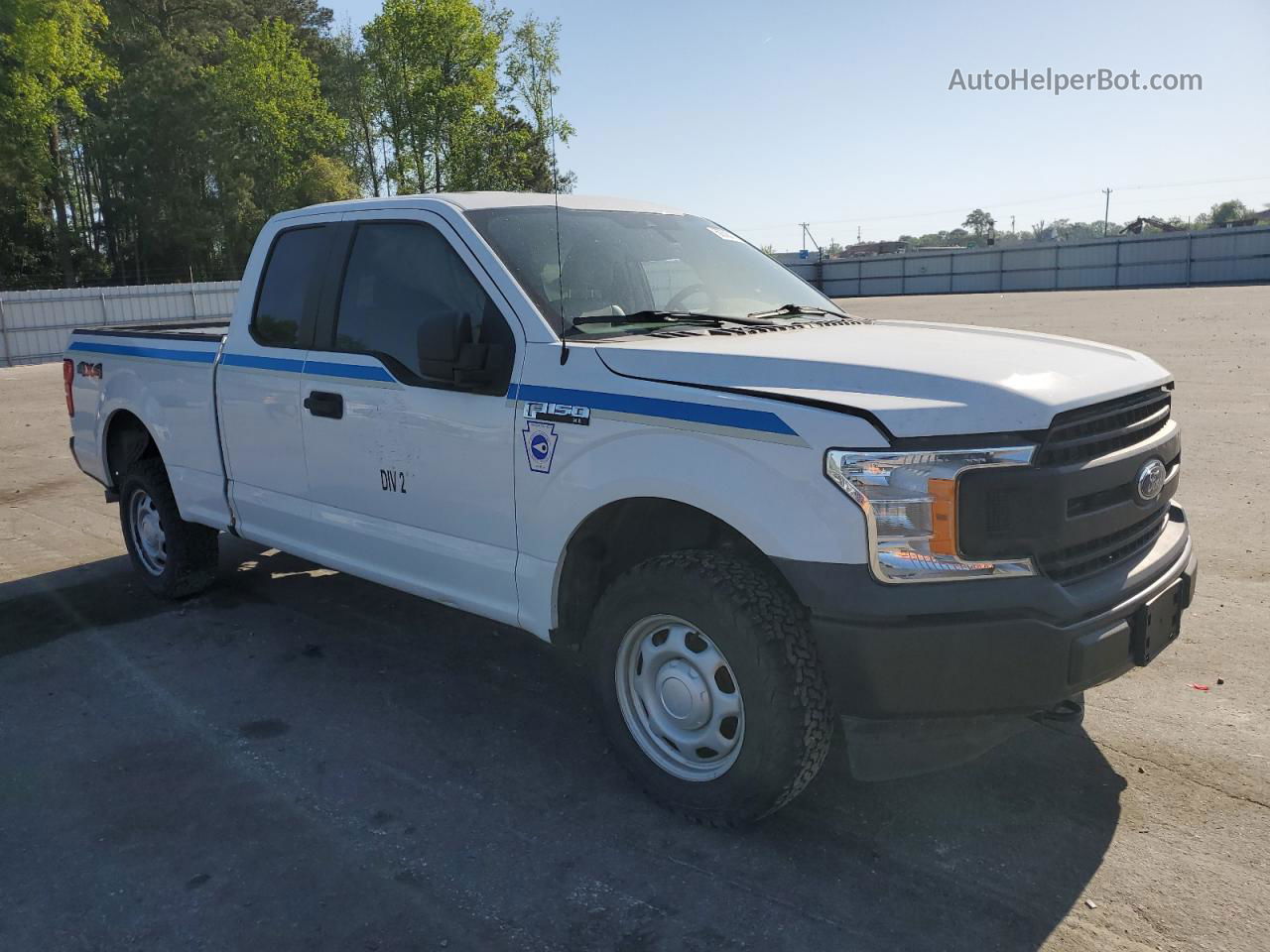 2019 Ford F150 Super Cab White vin: 1FTFX1E51KFB50361