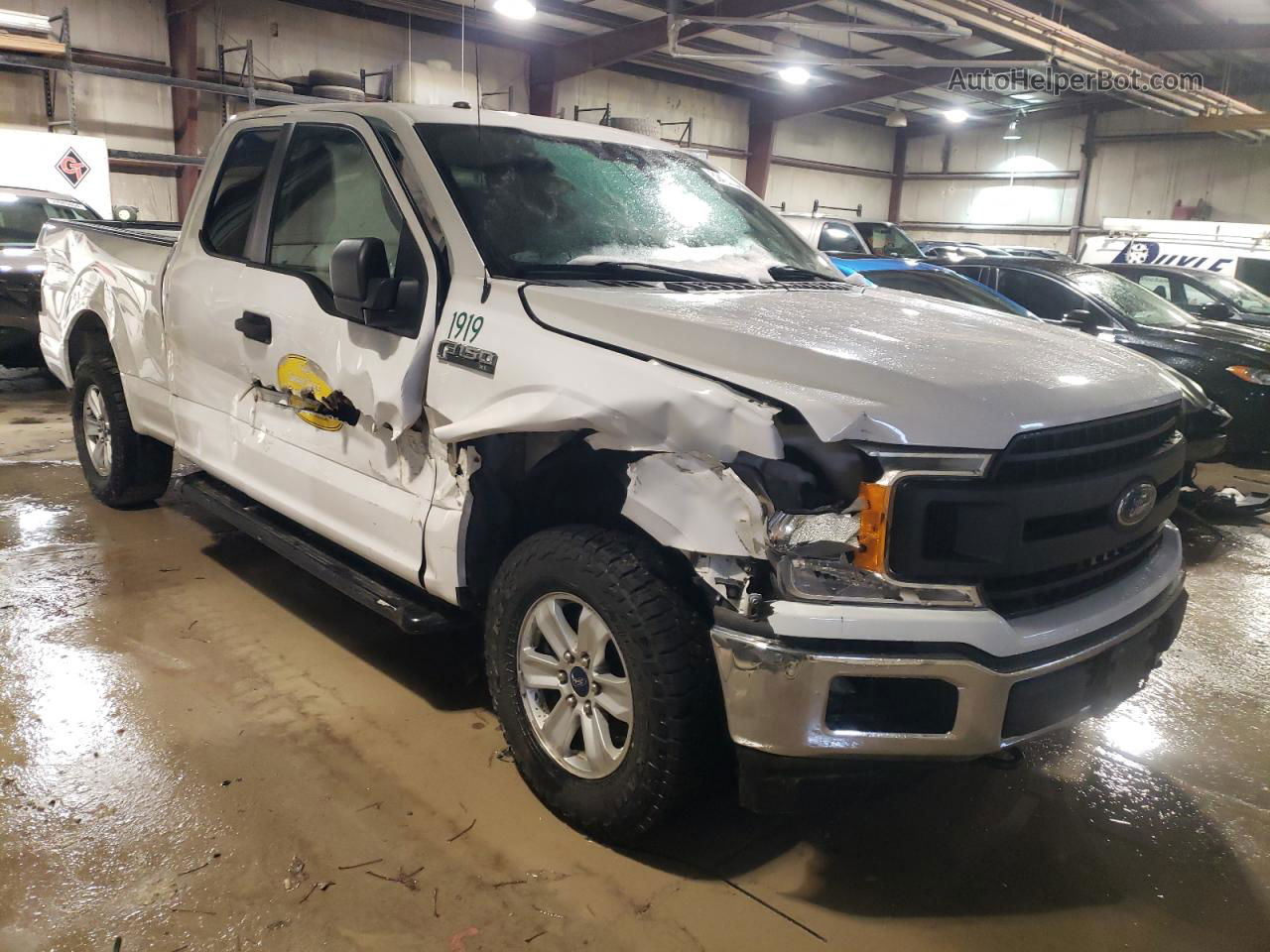 2019 Ford F150 Super Cab White vin: 1FTFX1E51KKC16317