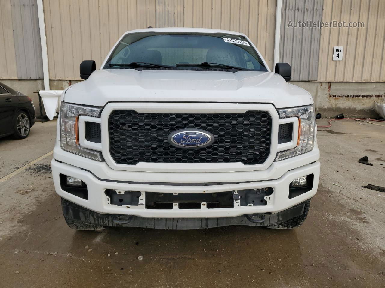 2018 Ford F150 Super Cab White vin: 1FTFX1E52JKD79458