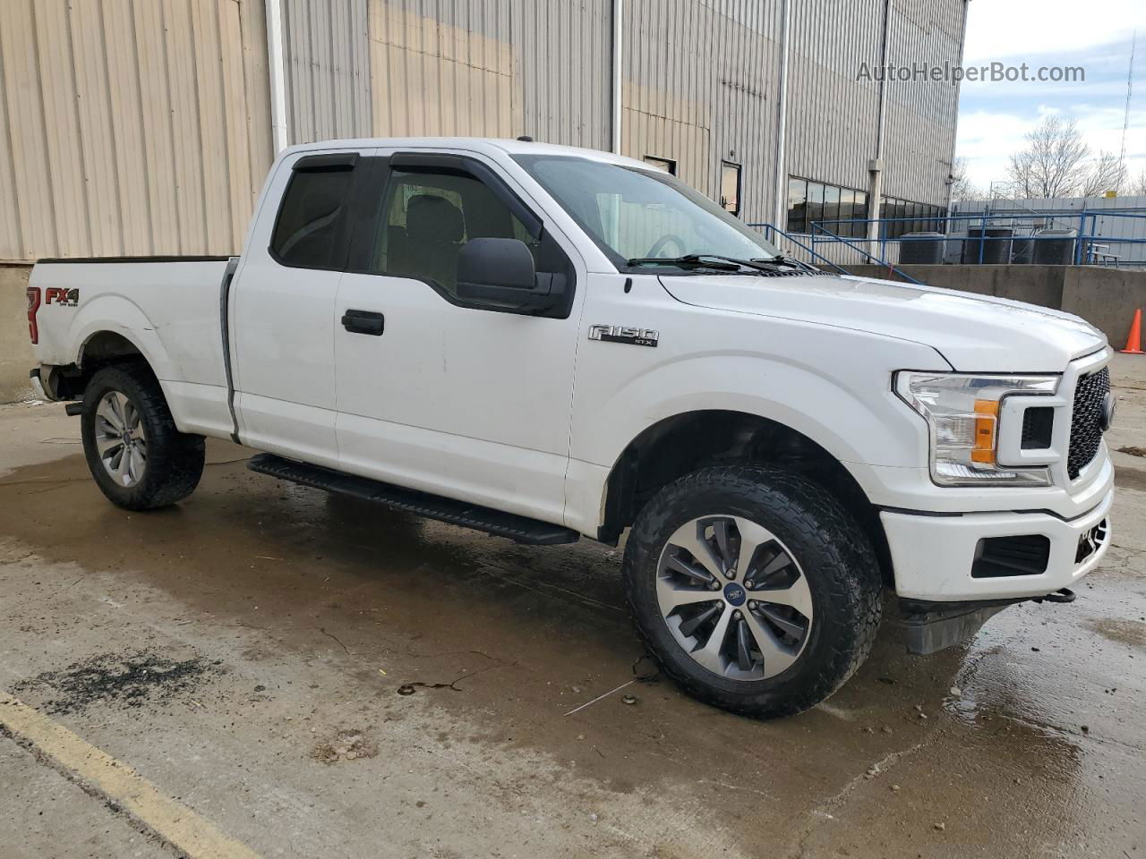 2018 Ford F150 Super Cab White vin: 1FTFX1E52JKD79458