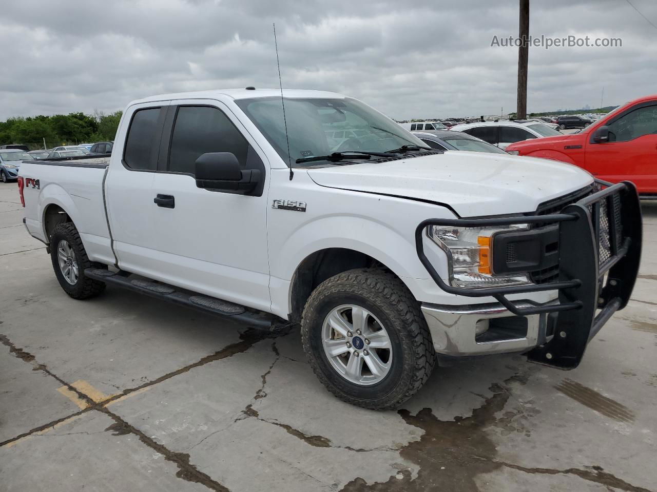 2019 Ford F150 Super Cab White vin: 1FTFX1E53KKD07332