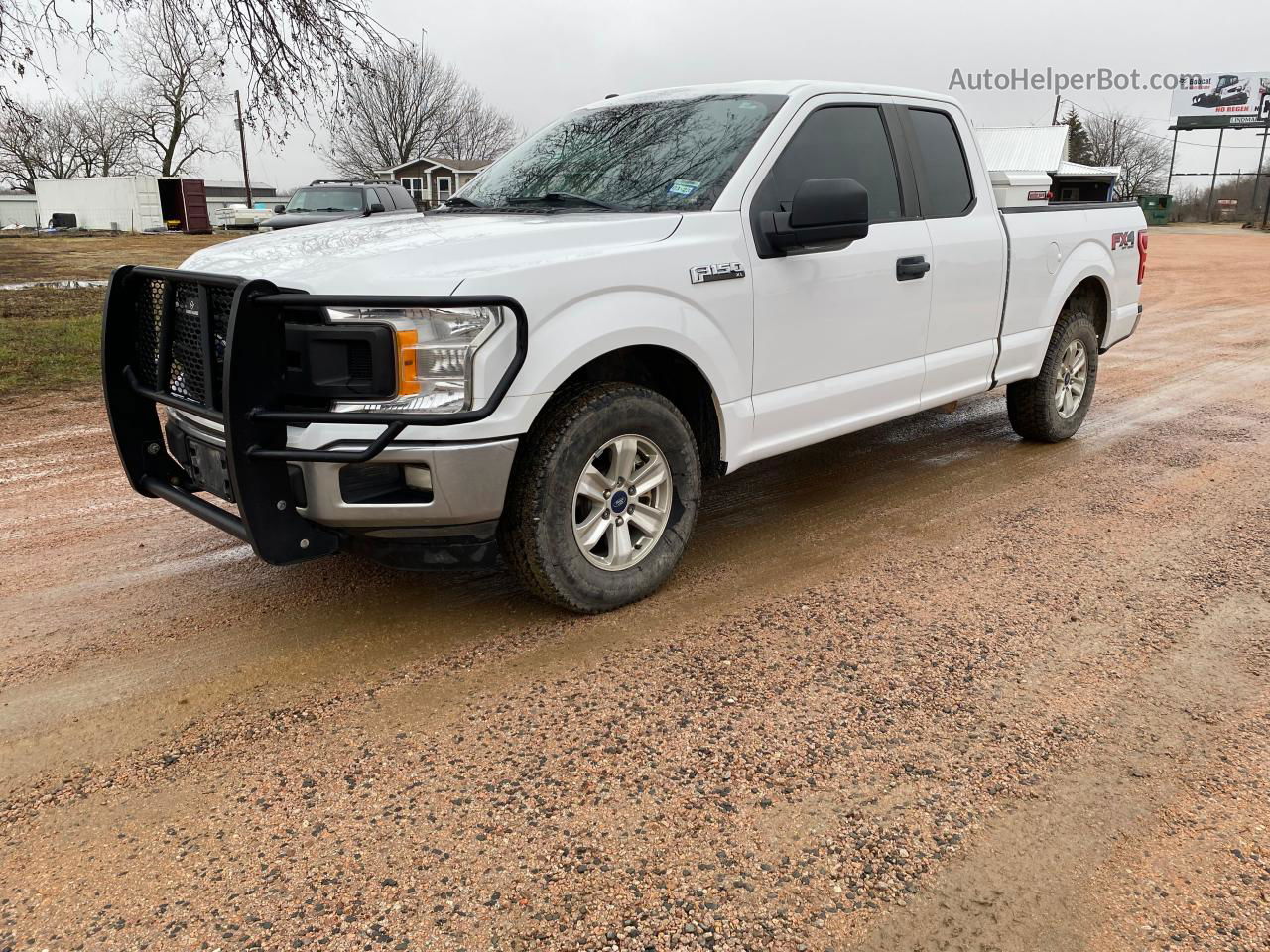 2019 Ford F150 Super Cab White vin: 1FTFX1E57KFA35067