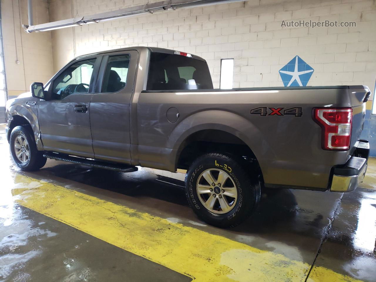 2018 Ford F150 Super Cab Brown vin: 1FTFX1E59JFC13012