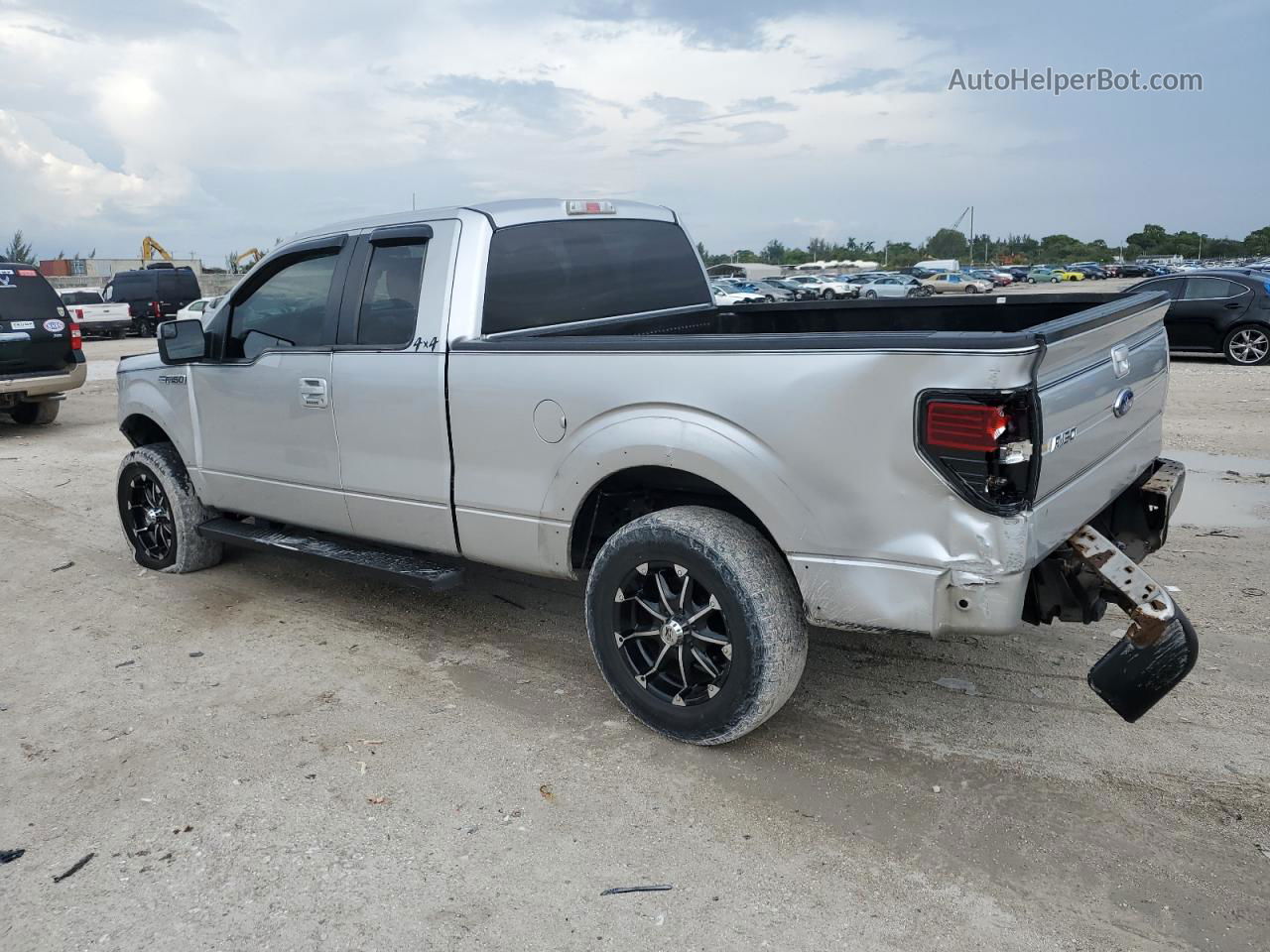 2011 Ford F150 Super Cab Silver vin: 1FTFX1EF1BFD40511