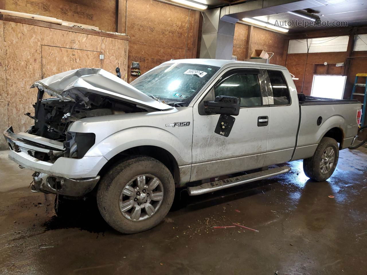 2011 Ford F150 Super Cab Silver vin: 1FTFX1EF3BFC17146