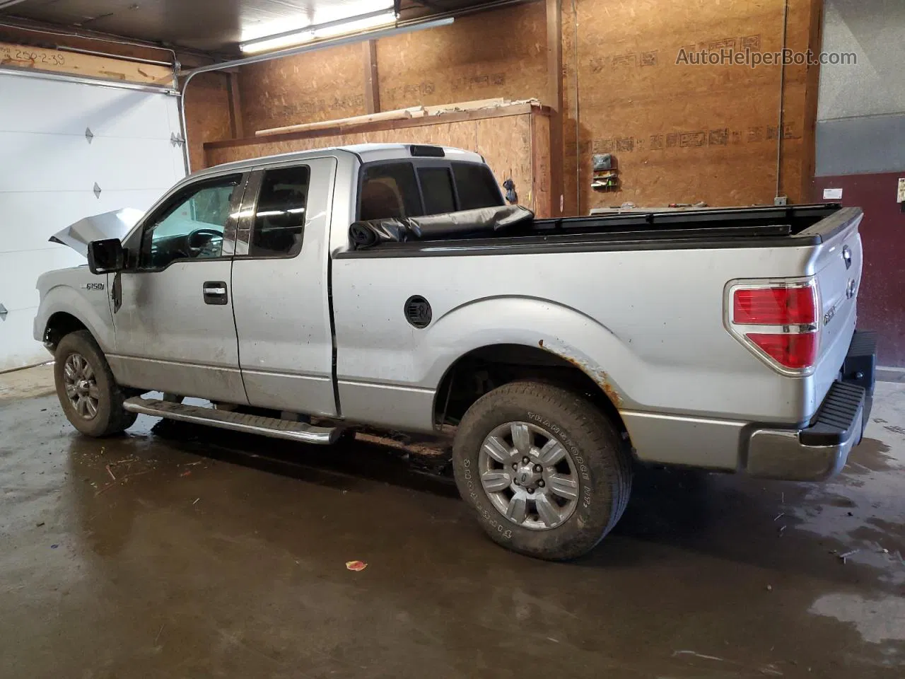 2011 Ford F150 Super Cab Silver vin: 1FTFX1EF3BFC17146