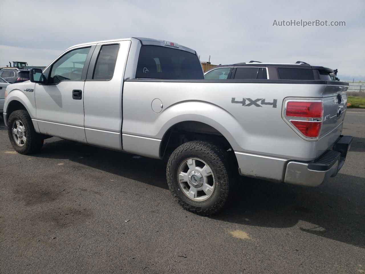 2011 Ford F150 Super Cab Silver vin: 1FTFX1EF4BFA14993