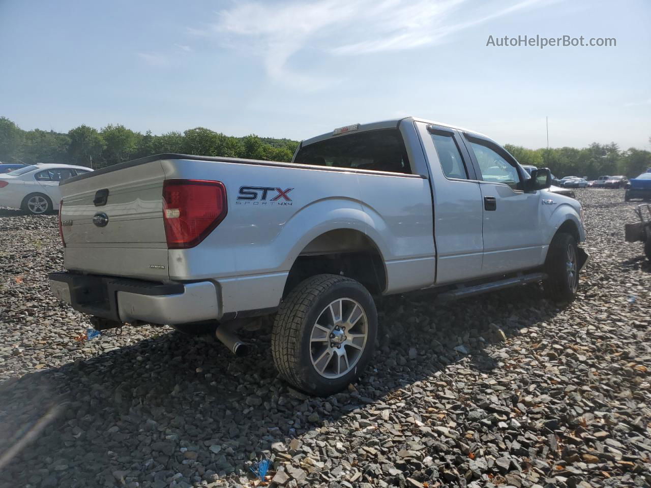 2014 Ford F150 Super Cab Silver vin: 1FTFX1EF4EKG17051