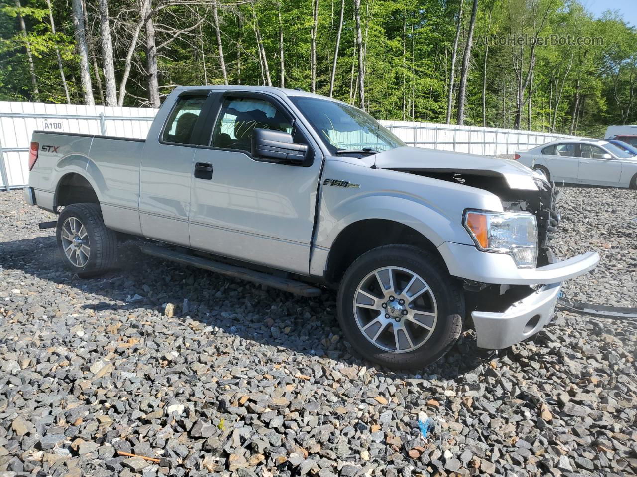 2014 Ford F150 Super Cab Silver vin: 1FTFX1EF4EKG17051