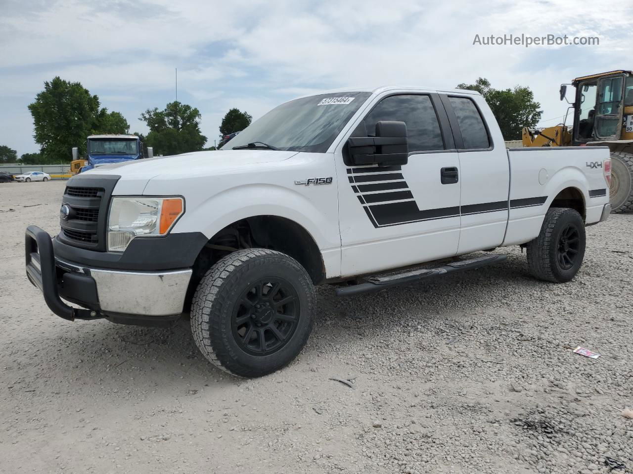 2014 Ford F150 Super Cab White vin: 1FTFX1EF6EKG48012