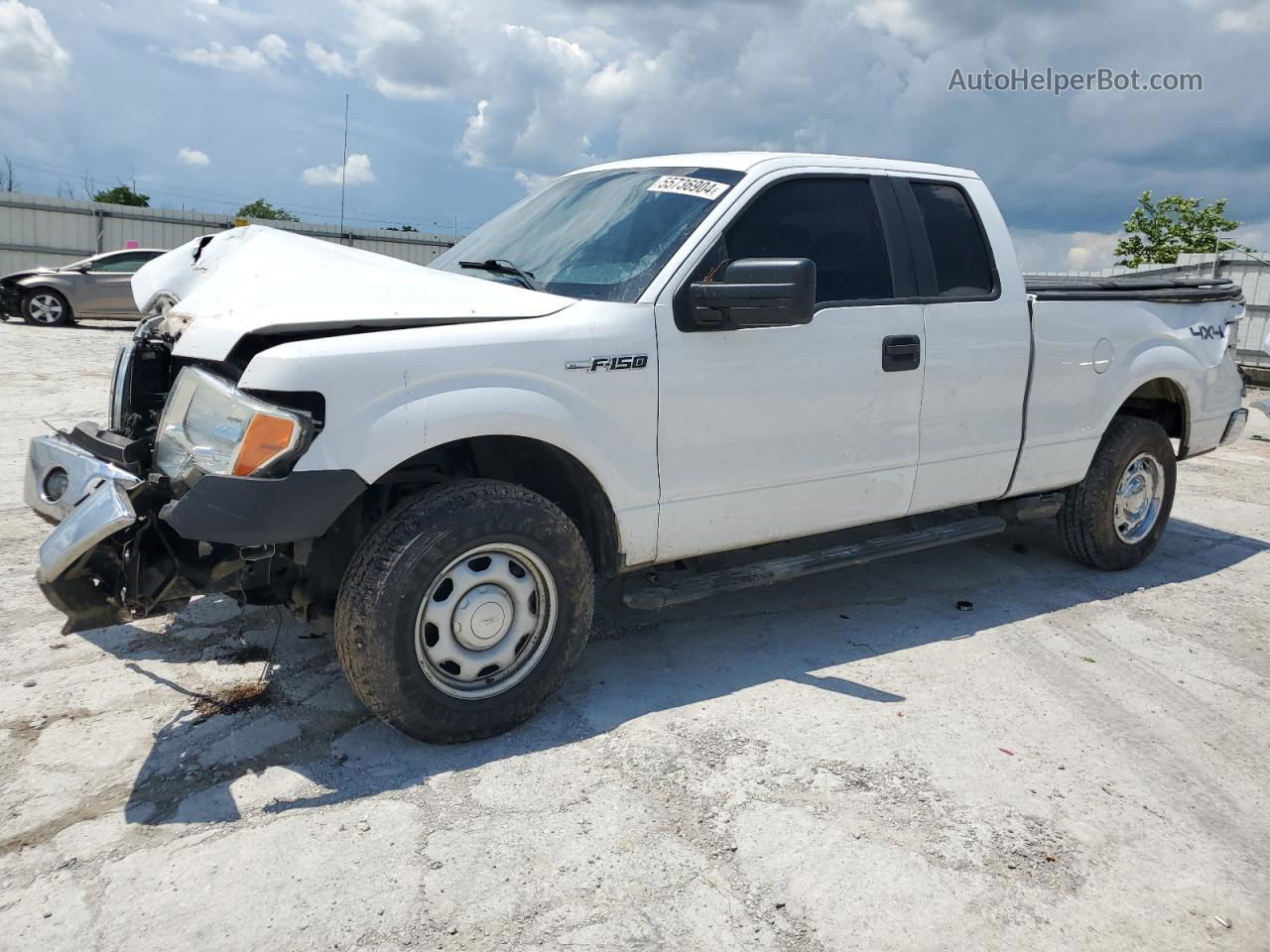 2014 Ford F150 Super Cab White vin: 1FTFX1EF7EKG10112