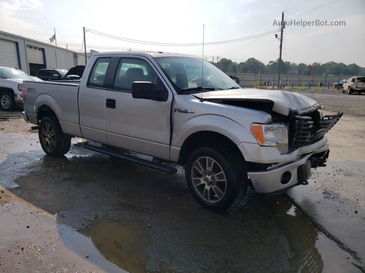 2014 Ford F150 Super Cab Silver vin: 1FTFX1EF8EFB73360