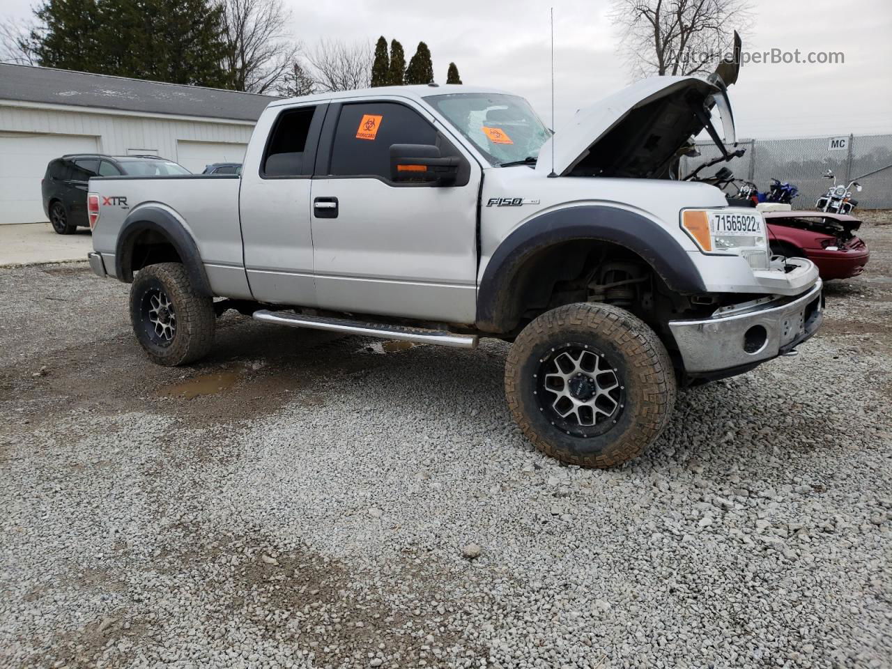 2011 Ford F150 Super Cab Silver vin: 1FTFX1EF9BFB11669