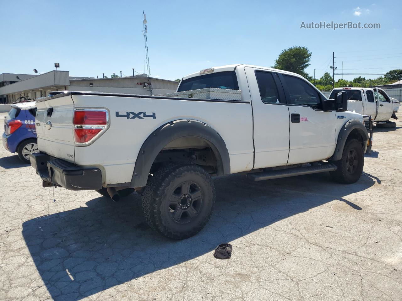 2011 Ford F150 Super Cab White vin: 1FTFX1EFXBFC21209