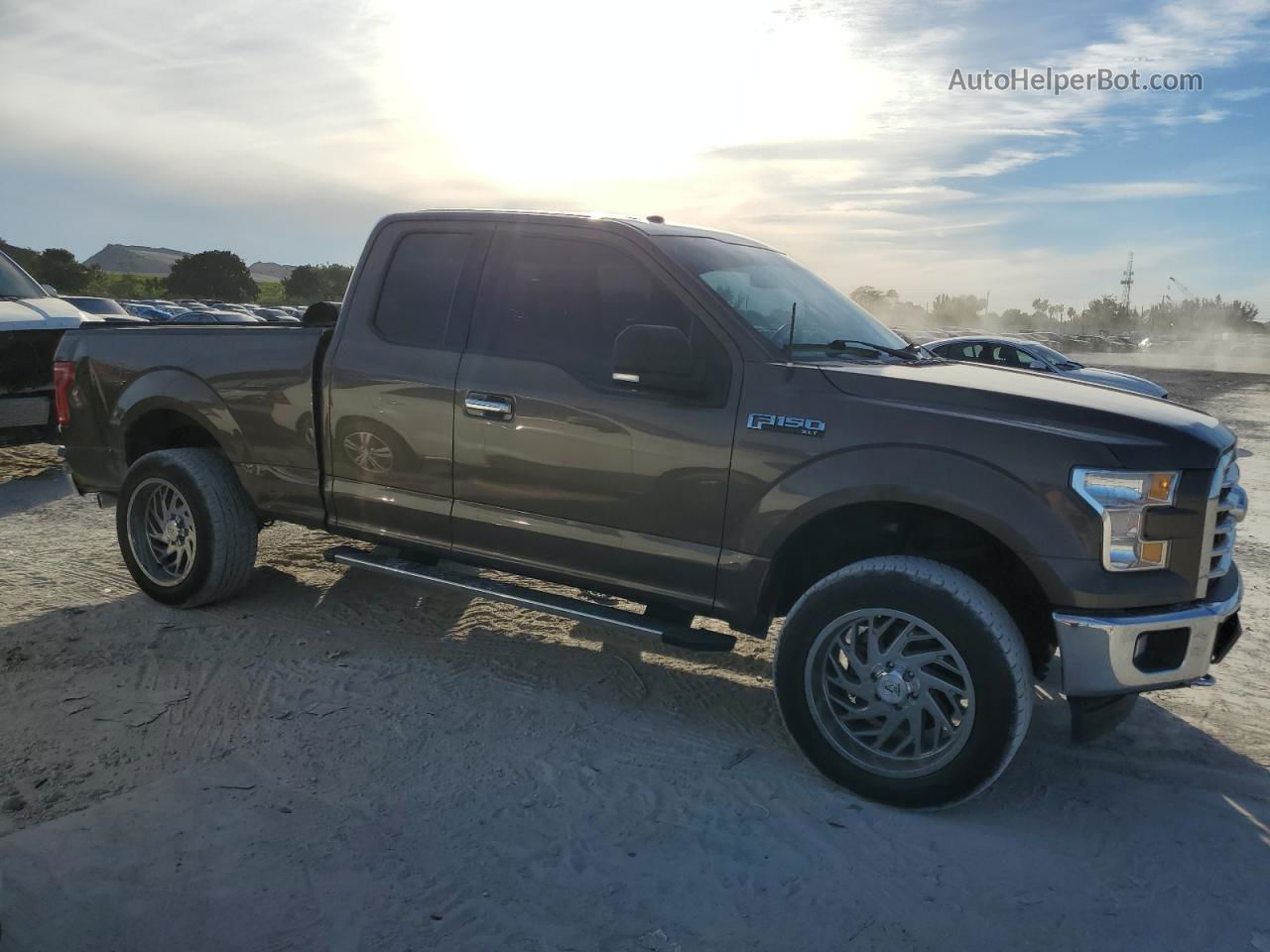 2017 Ford F150 Super Cab Brown vin: 1FTFX1EFXHKD71157