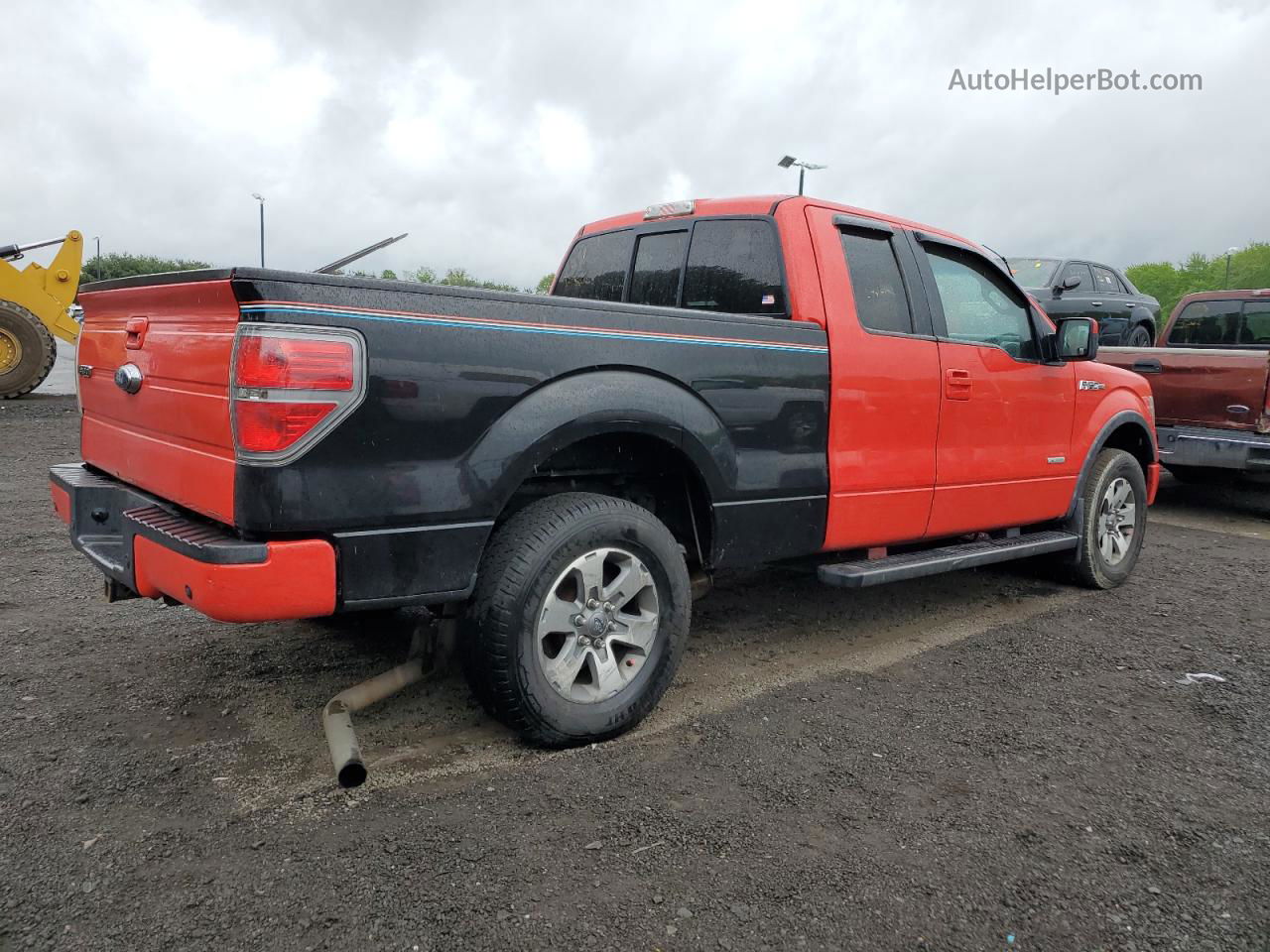 2011 Ford F150 Super Cab Red vin: 1FTFX1ET4BFB80081