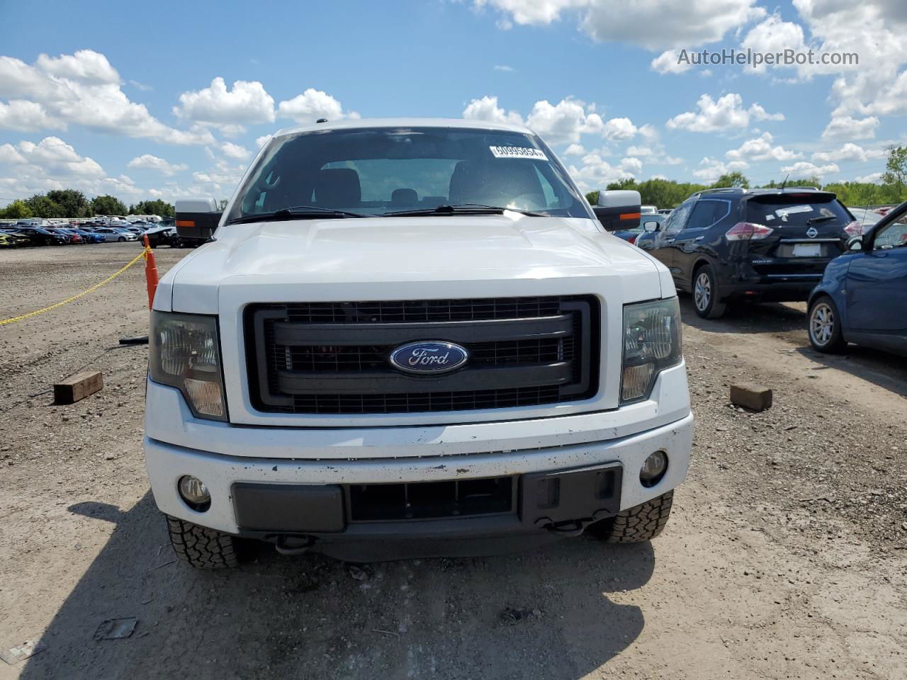 2014 Ford F150 Super Cab White vin: 1FTFX1ET9EFC99040