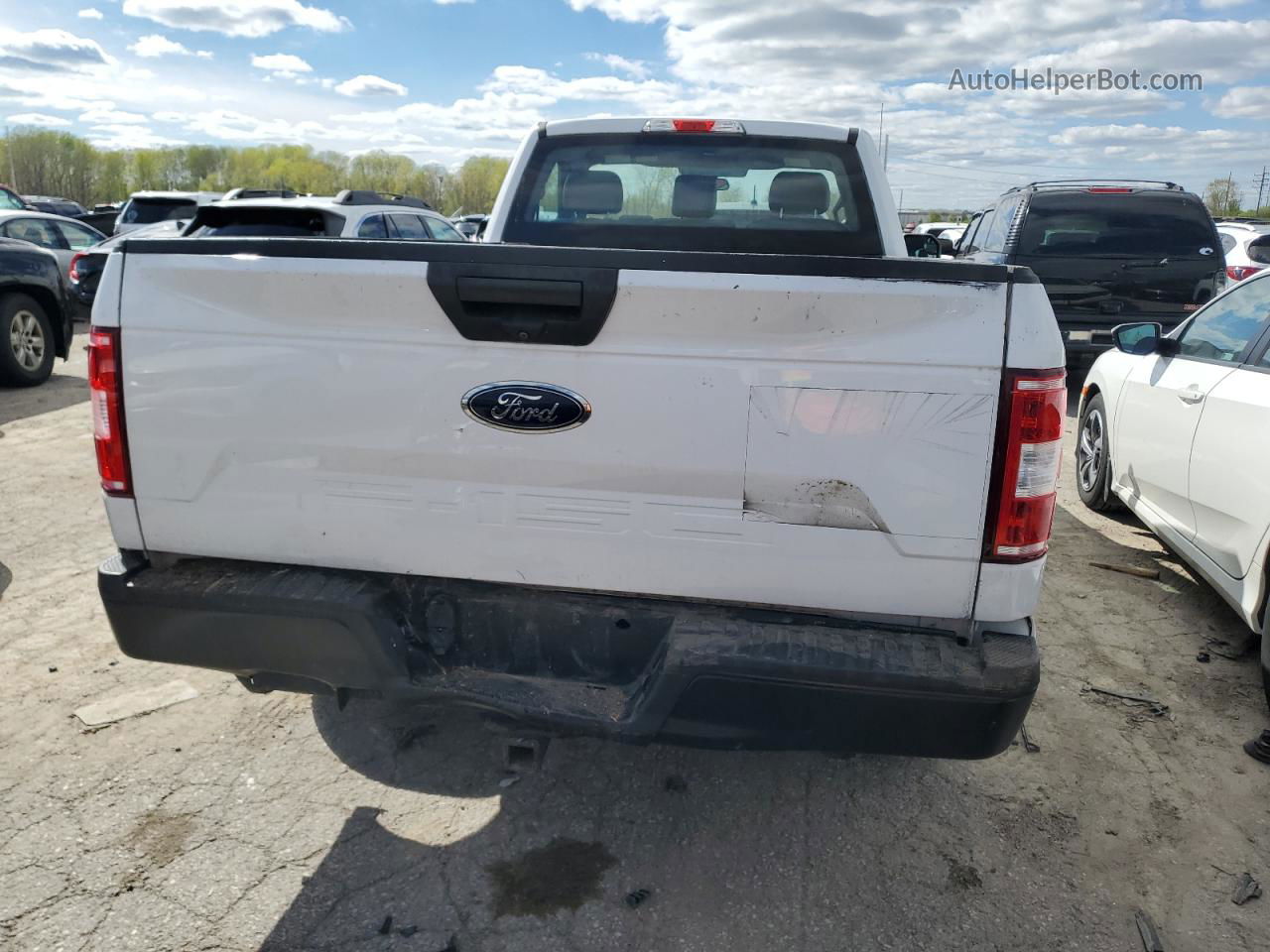 2018 Ford F150  White vin: 1FTMF1C54JKD46488