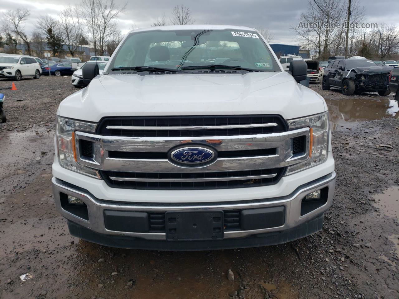 2019 Ford F150  White vin: 1FTMF1C56KKE18826