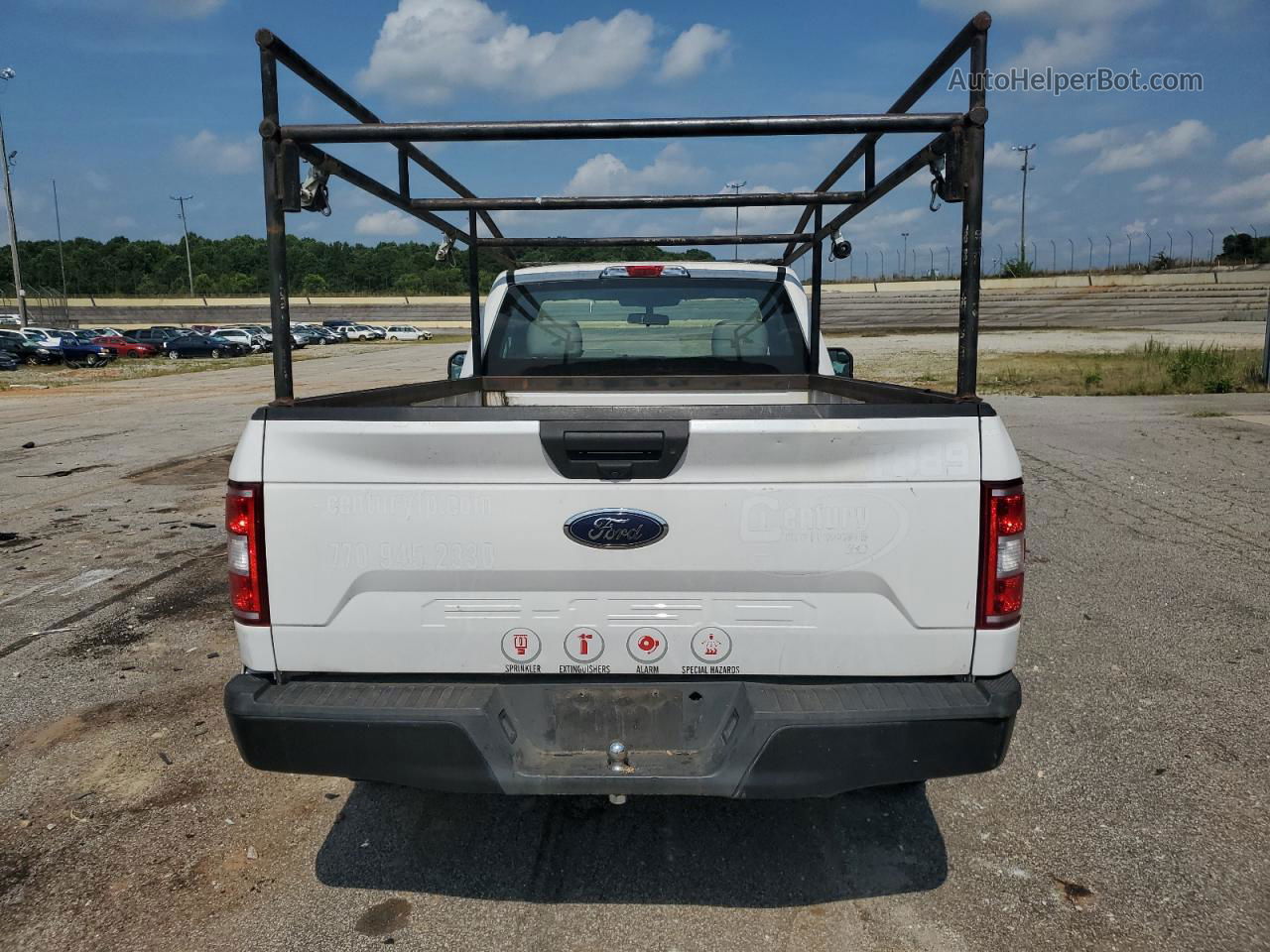 2019 Ford F150  White vin: 1FTMF1C57KKE52418