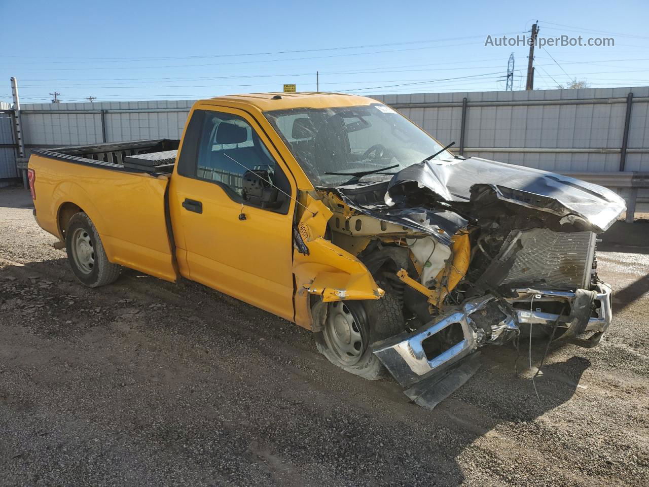 2019 Ford F150  Yellow vin: 1FTMF1C5XKKD91937