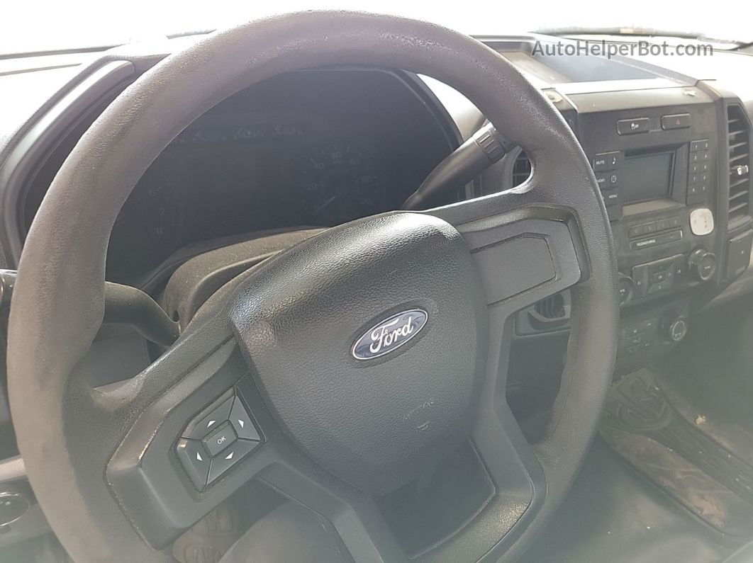 2017 Ford F150   vin: 1FTMF1C83HKD02003