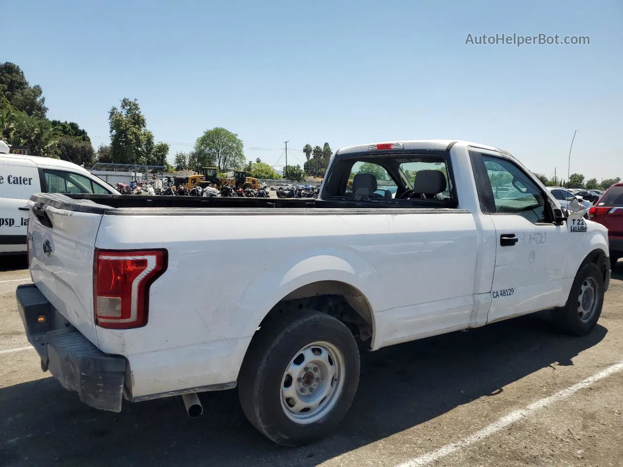 2017 Ford F150  White vin: 1FTMF1C86HKD47159