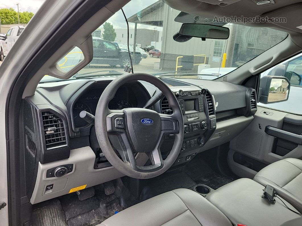 2017 Ford F-150 Xl vin: 1FTMF1C87HKE27117