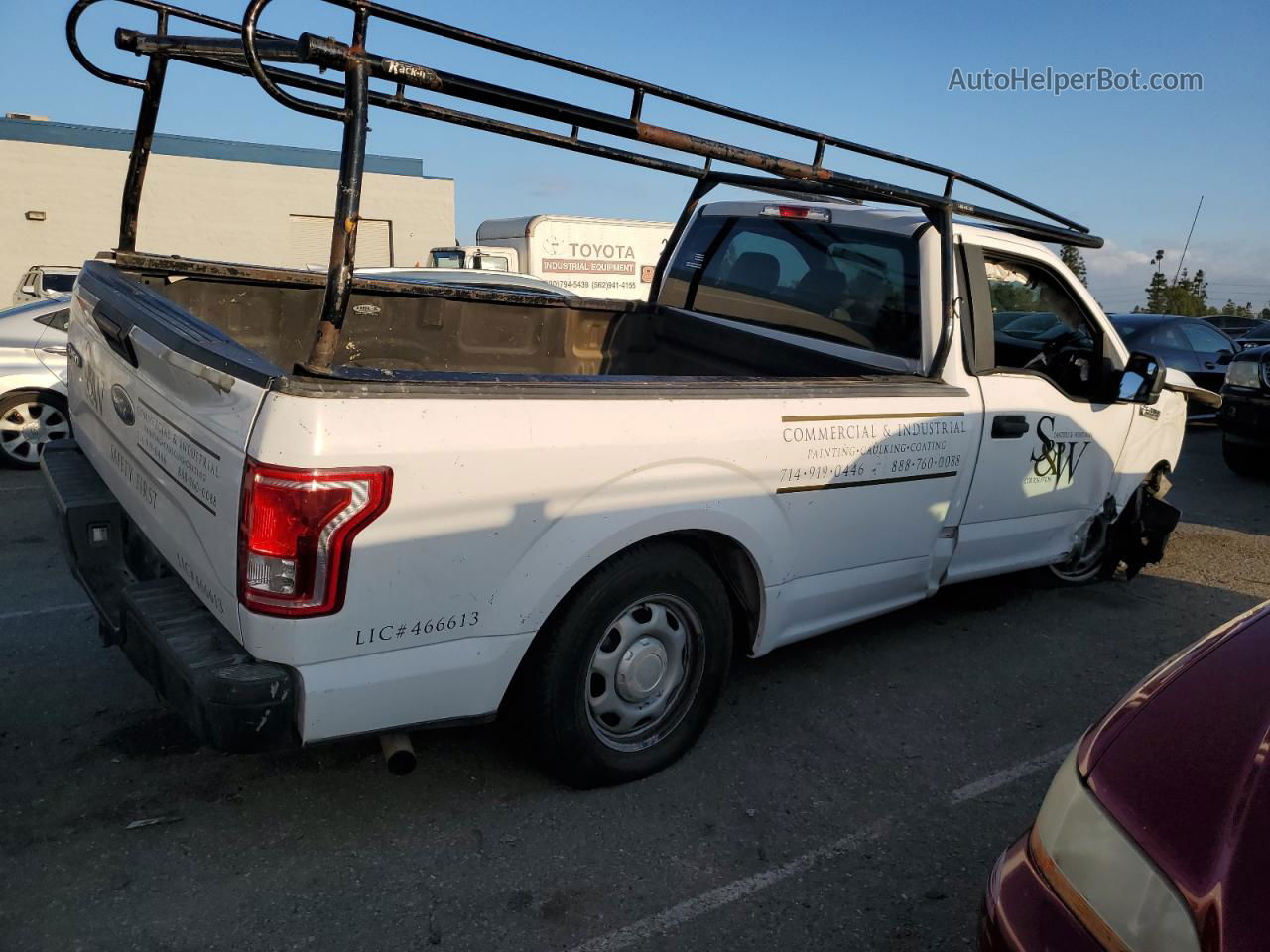 2017 Ford F150  White vin: 1FTMF1C87HKE51756