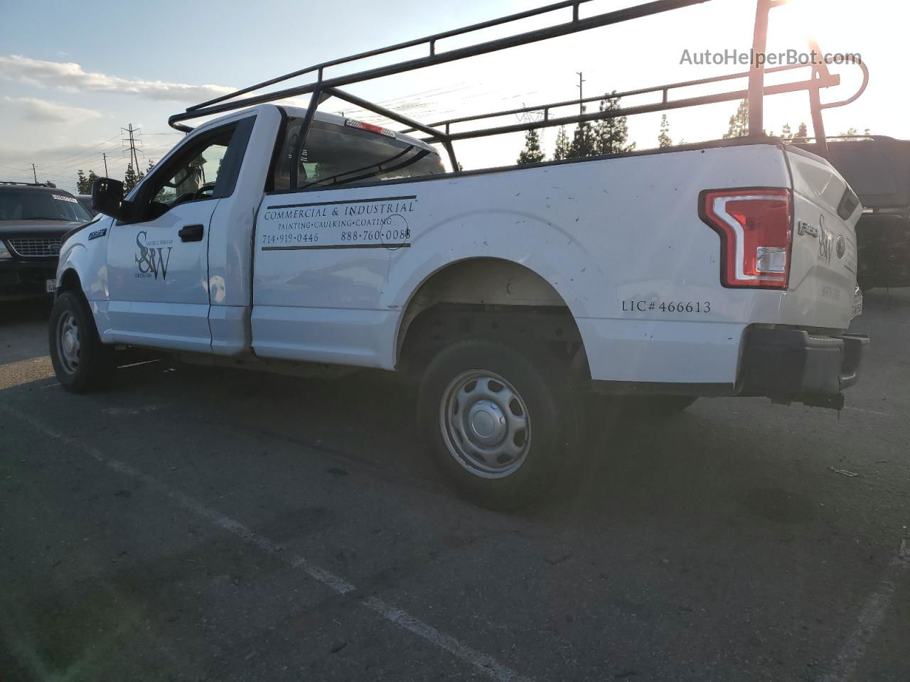 2017 Ford F150  White vin: 1FTMF1C87HKE51756