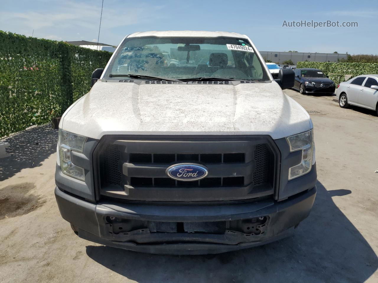 2017 Ford F150  White vin: 1FTMF1C89HKD44210