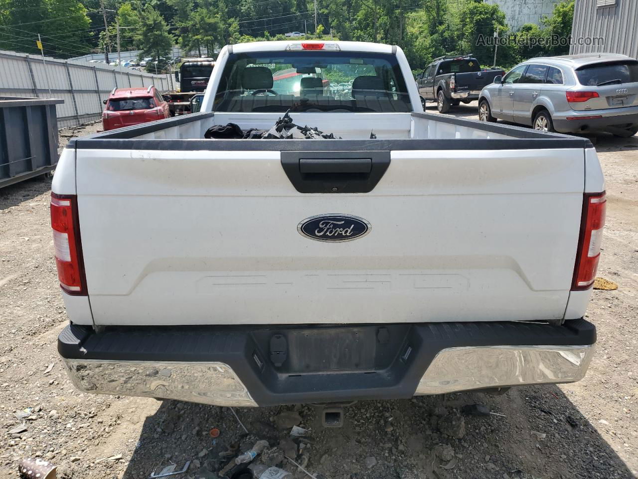 2018 Ford F150  White vin: 1FTMF1CB2JKF69621