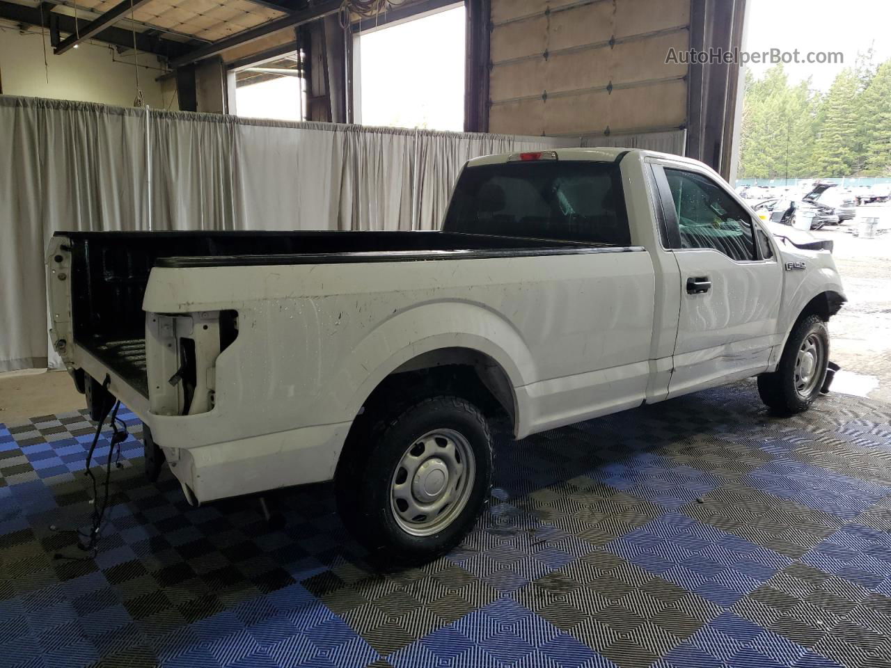 2019 Ford F150  White vin: 1FTMF1CB4KKC14760