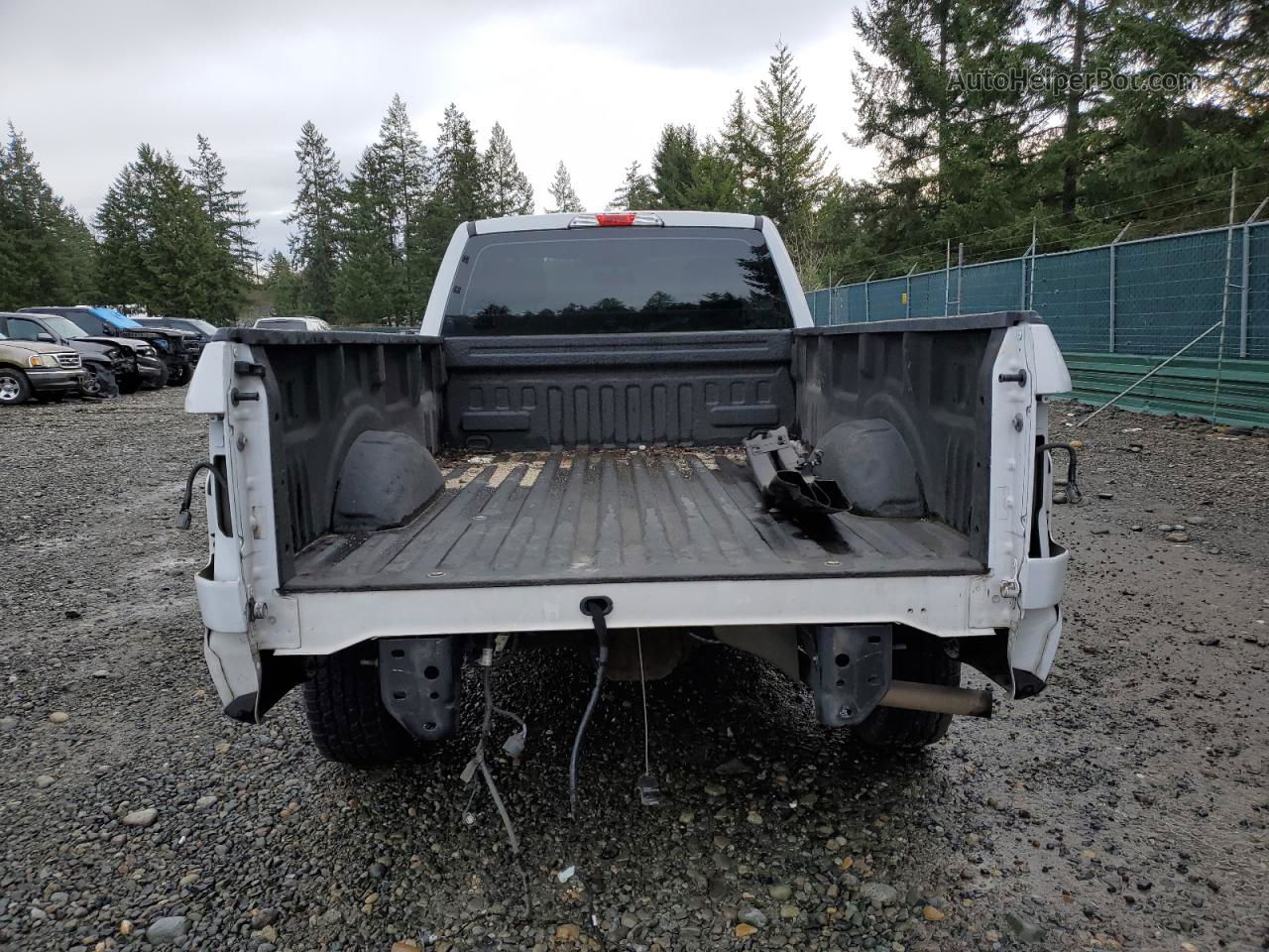 2019 Ford F150  White vin: 1FTMF1CB4KKC14760