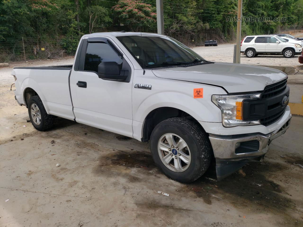 2019 Ford F150  White vin: 1FTMF1CB7KKF21467