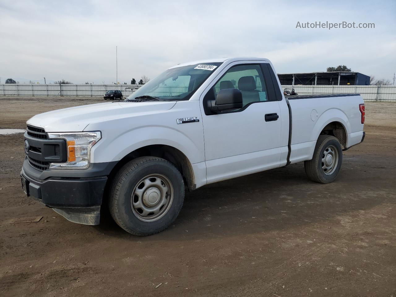 2018 Ford F150  White vin: 1FTMF1CB8JKE82242