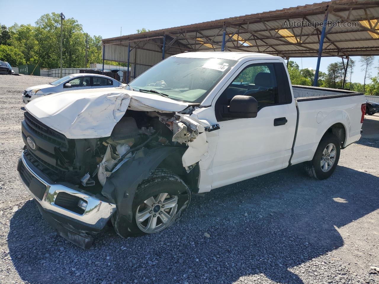 2018 Ford F150  White vin: 1FTMF1CBXJFD18323