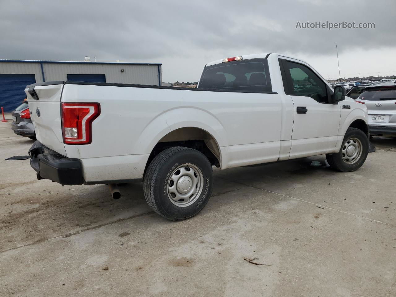 2017 Ford F150  Белый vin: 1FTMF1CF0HKD69513