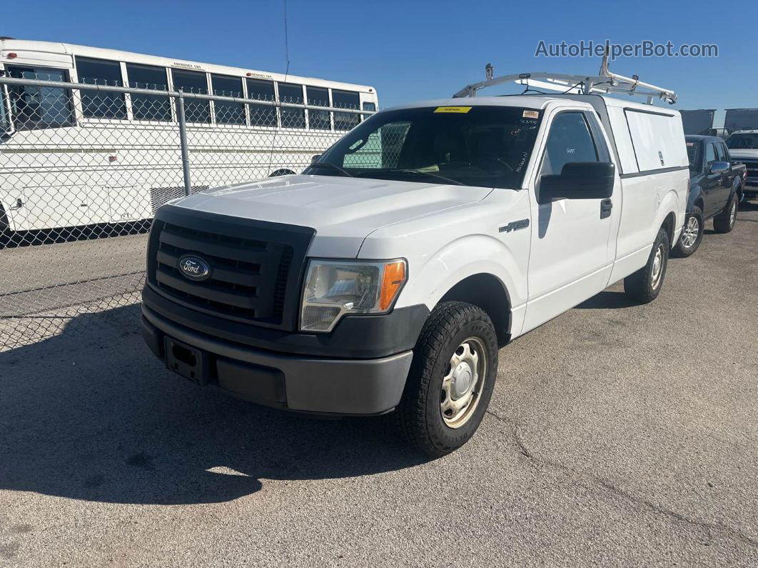 2011 Ford F150   White vin: 1FTMF1CM1BKD65704