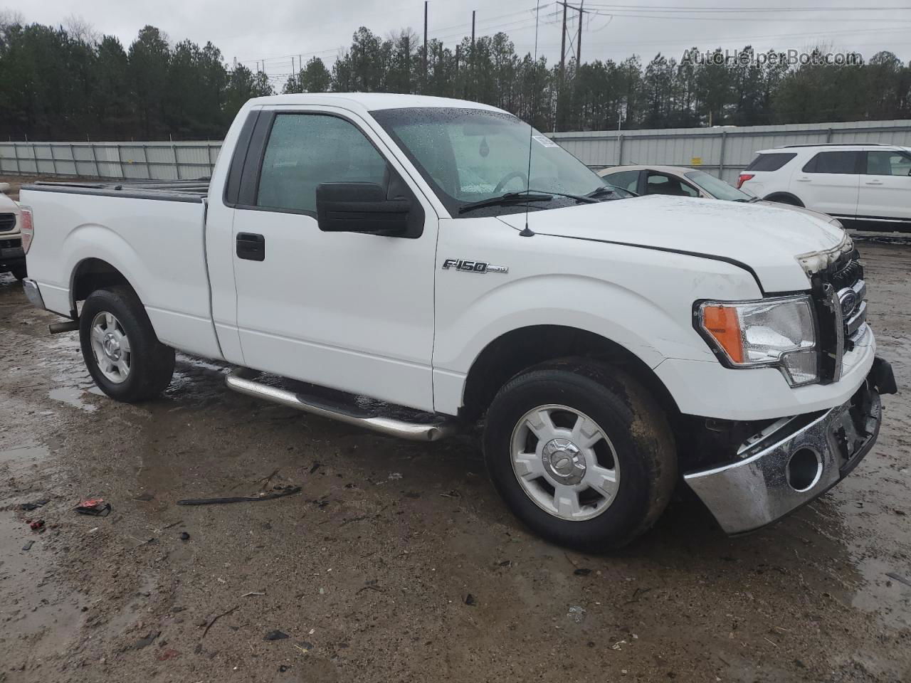 2011 Ford F150  White vin: 1FTMF1CM5BKD68878