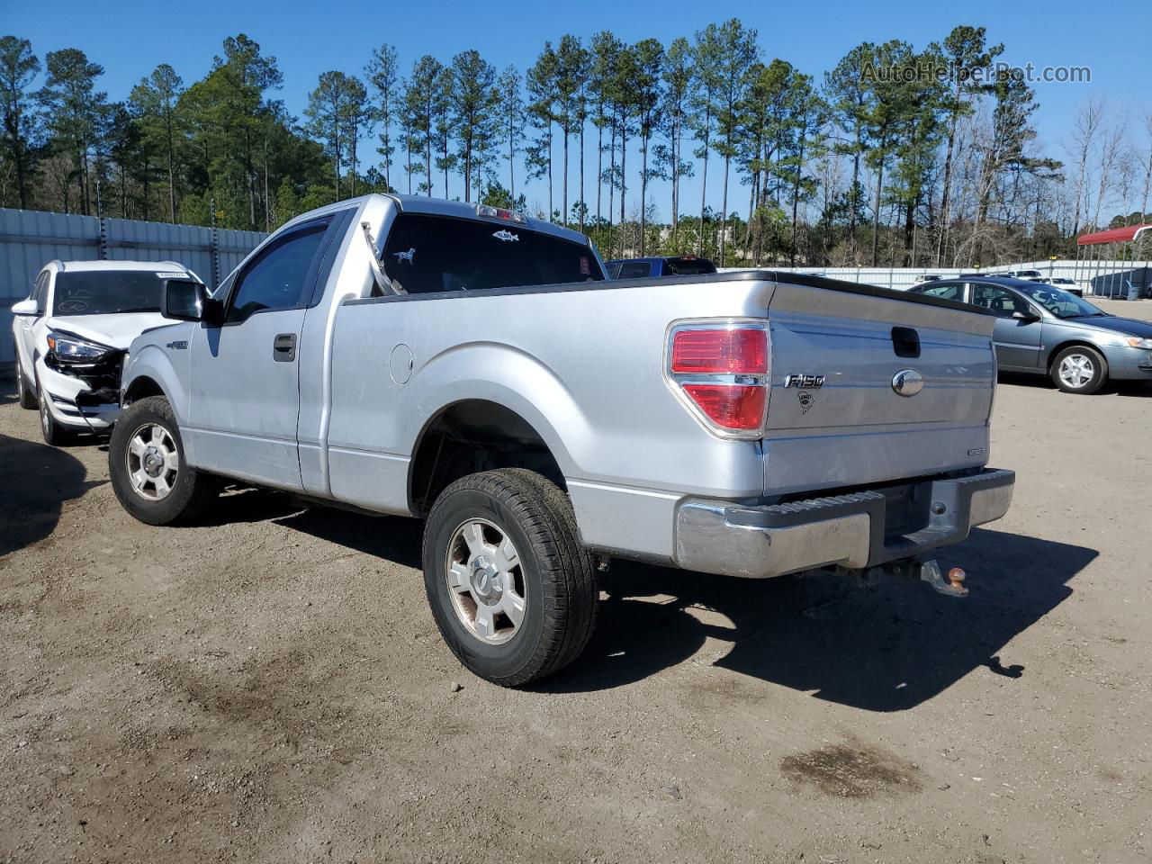 2011 Ford F150  Silver vin: 1FTMF1CM8BFC09829