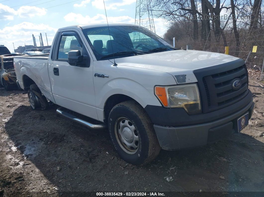 2011 Ford F150   White vin: 1FTMF1CMXBKD18753