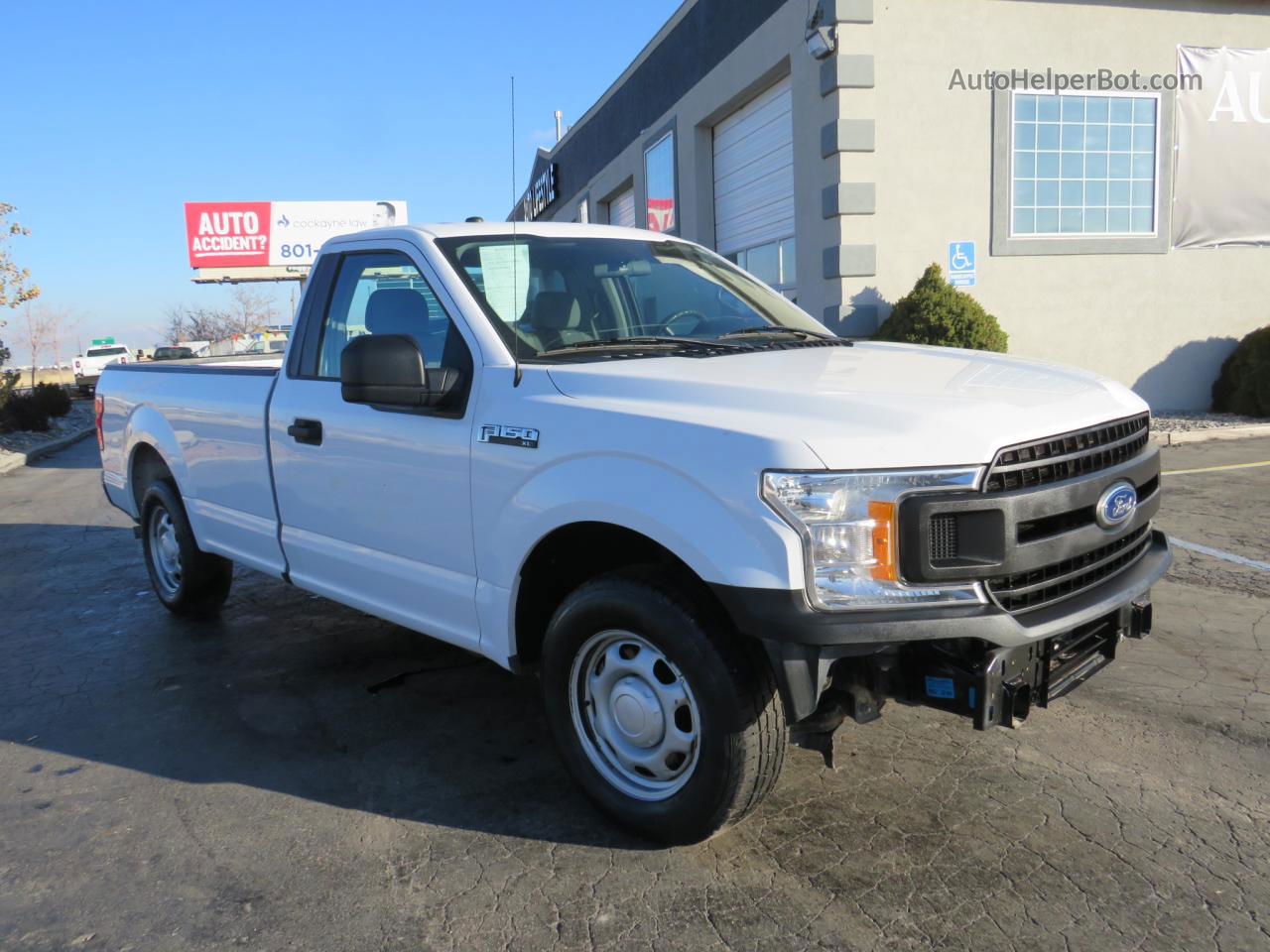 2018 Ford F150  White vin: 1FTMF1CP7JKF27893